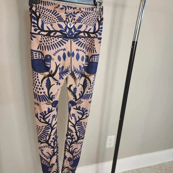 Yoga Democracy Leggings - XS - Picture 2 of 7